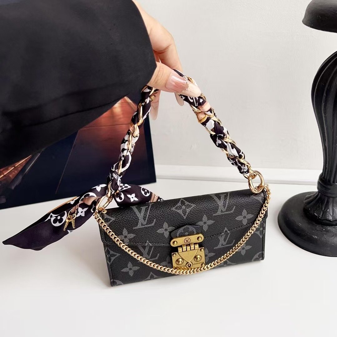 Louis Vuitton iPhone 17 Pro Max case wallet – luxury leather slim LV monogram designer phone cover