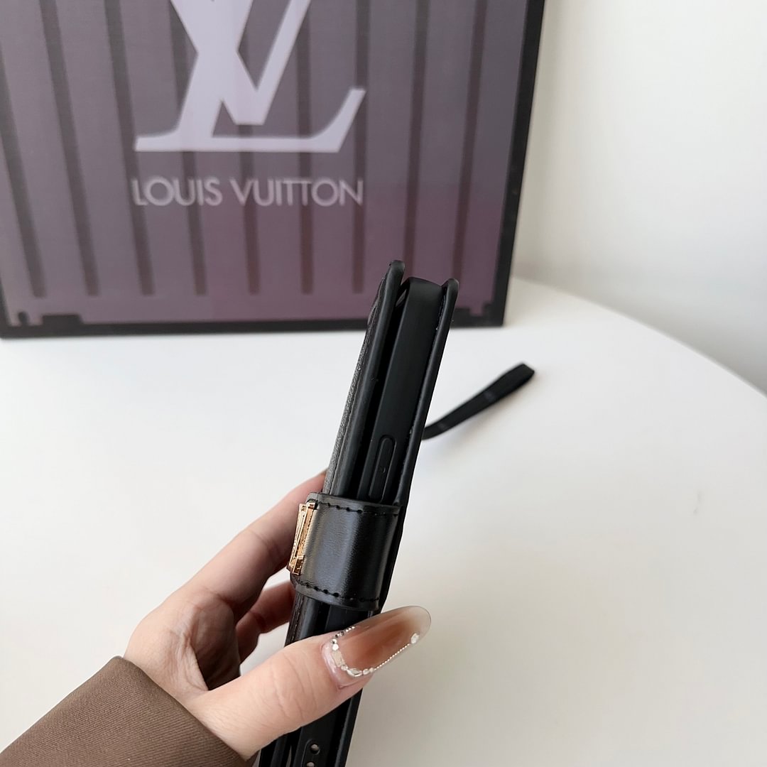 Louis Vuitton iPhone 17 Pro case – monogram premium leather LV monogram designer phone cover